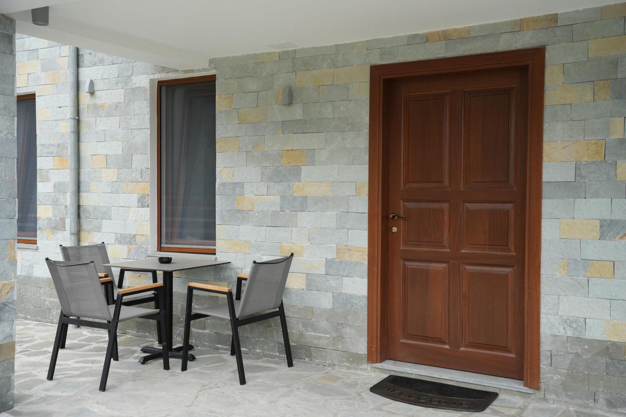 Castlefront Villa Gjirokastër Eksteriør bilde